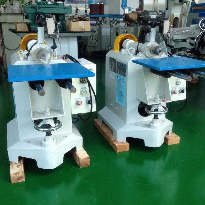 FASTENERS MACHINE